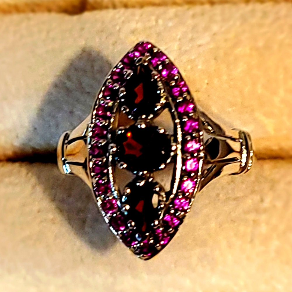 Elegant .925 Sterling Silver Garnet / Pink Topaz Ring New